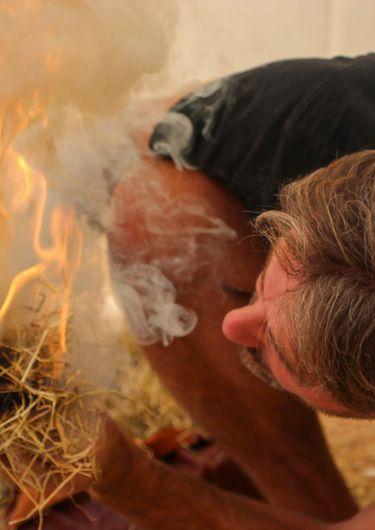 Faites de la Préhistoire ! Les secrets du feu : de l'étincelle à la flamme 