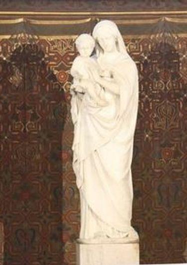 Visite gratuite de l'église Saint-Pierre de Mâcon, guidée par un fidèle, à travers la figure de Marie 