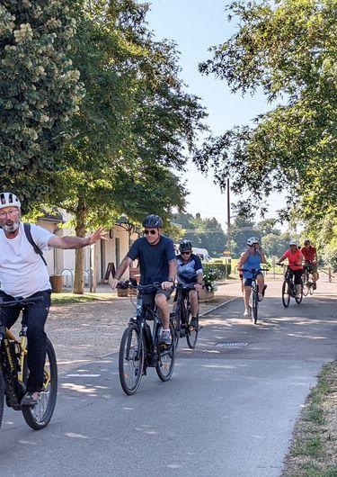 Balade à vélo à assistance électrique : Quand on ira sur les chemins, à bicyclette
